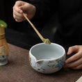 Charger l'image dans la visionneuse de la galerie, Coffret Matcha Floral Bleu – Rituel Japonais avec Fouet Bambou - Oshi Matcha