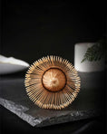 Charger l'image dans la visionneuse de la galerie, Fouet Matcha en Bambou – Chasen Traditionnel Japonais - Oshi Matcha