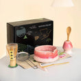 Charger l'image dans la visionneuse de la galerie, Kit Matcha – The Matcha – Sable Naturel avec Coffret Cadeau et Accessoires - Oshi Matcha