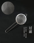 Charger l'image dans la visionneuse de la galerie, Kit Matcha Japonais Rustique – Bol Matcha Vert Texturé et Fouet Matcha pour THÉ MATCHA
