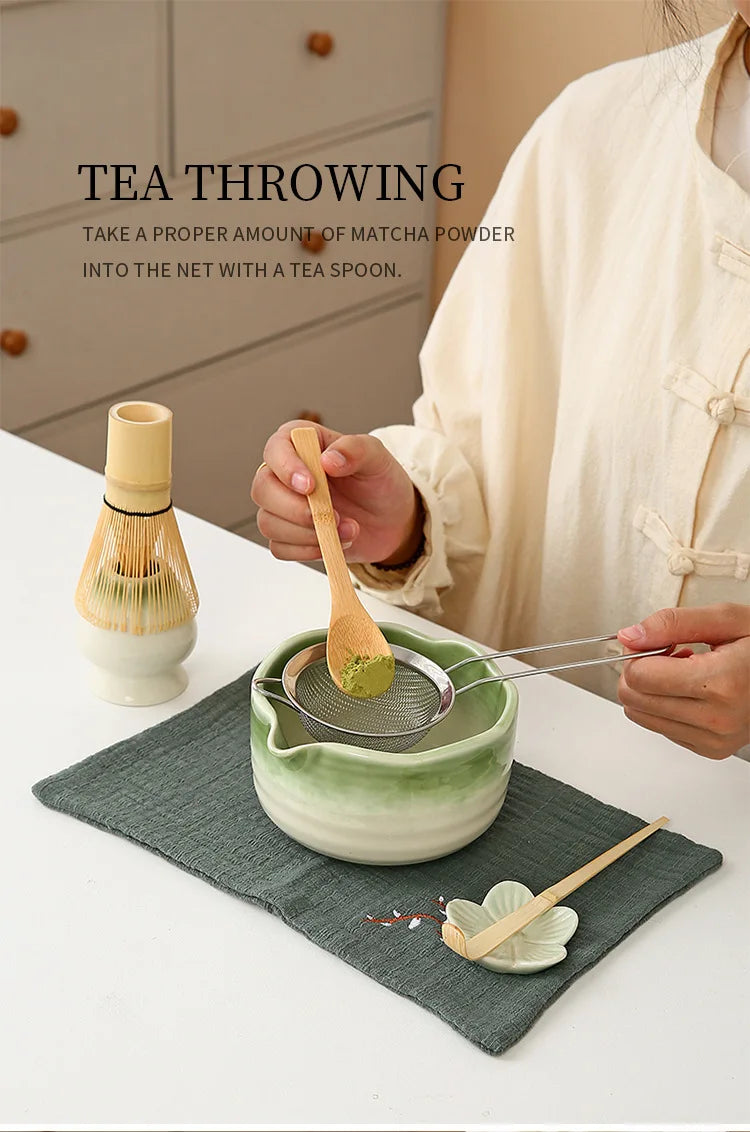 Kit Matcha Floral Vert – Bol Matcha Céramique et Fouet Matcha pour THÉ MATCHA