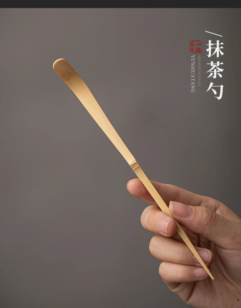 Coffret Matcha Floral Bleu – Rituel Japonais avec Fouet Bambou