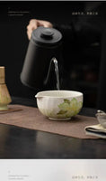 Charger l'image dans la visionneuse de la galerie, Kit Matcha Floral Japonais – Bol Matcha Fleuri et Fouet Matcha pour THÉ MATCHA
