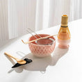 Charger l'image dans la visionneuse de la galerie, Kit Matcha Japonais Rose – Bol Matcha Céramique et Fouet Matcha pour THÉ MATCHA
