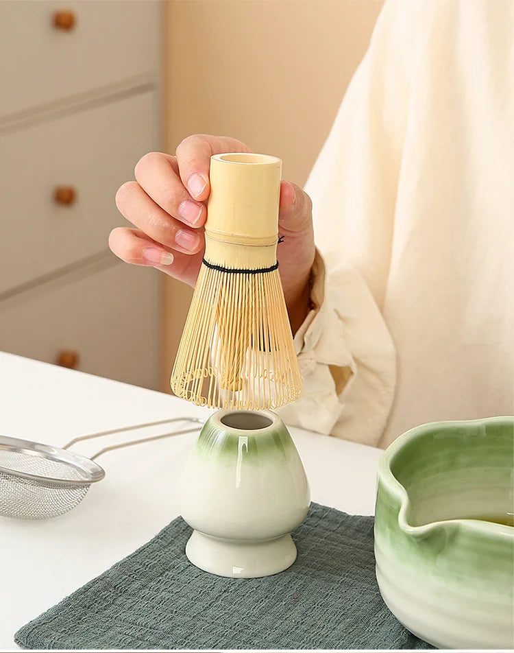 Kit Matcha Floral Vert – Bol Matcha Céramique et Fouet Matcha pour THÉ MATCHA