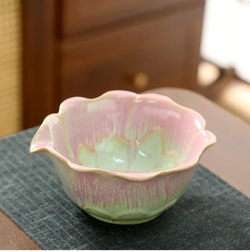 Bol Matcha – The Matcha – Floral Rose avec Support Fouet - Oshi Matcha