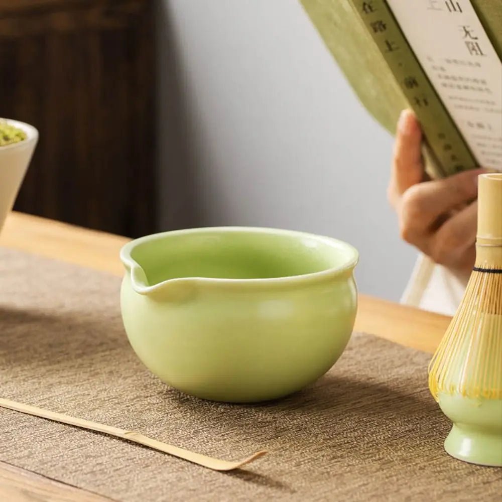 Bol Matcha Vert Céramique – Bol Verseur pour Préparer le Matcha - Oshi Matcha