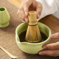 Charger l'image dans la visionneuse de la galerie, Bol Matcha Vert Céramique – Bol Verseur pour Préparer le Matcha - Oshi Matcha
