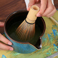 Charger l'image dans la visionneuse de la galerie, Kit Matcha Bleu Nuit – Bol Céramique, Fouet Bambou et Accessoires - Oshi Matcha
