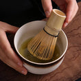 Charger l'image dans la visionneuse de la galerie, Kit Matcha Bleu Nuit – Bol Céramique, Fouet Bambou et Accessoires - Oshi Matcha
