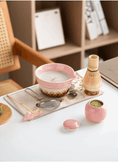 Charger l'image dans la visionneuse de la galerie, Kit Matcha Dégradé Rose – Bol Matcha avec Bec Verseur et Fouet Matcha pour THÉ MATCHA - Oshi Matcha
