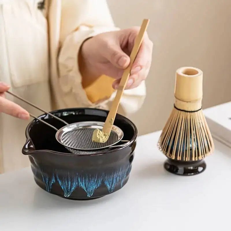 Kit Matcha Nuit Étoilée – Bol Matcha Noir et Fouet Matcha pour THÉ MATCHA - Oshi Matcha