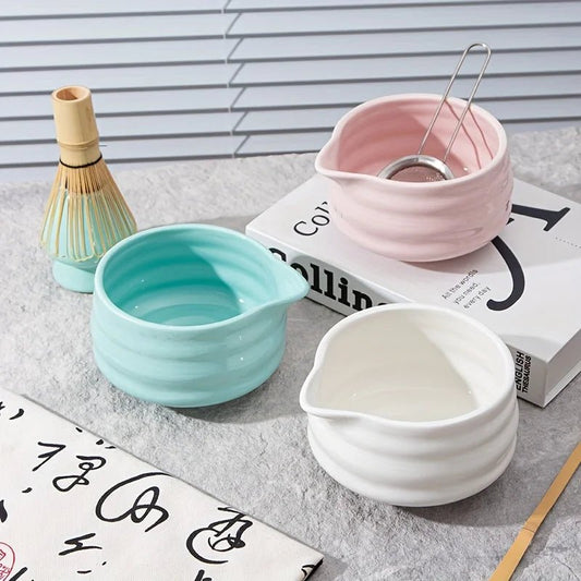 Kit Matcha – The Matcha – Blanc Moderne avec Bol Verseur et Chasen - Oshi Matcha