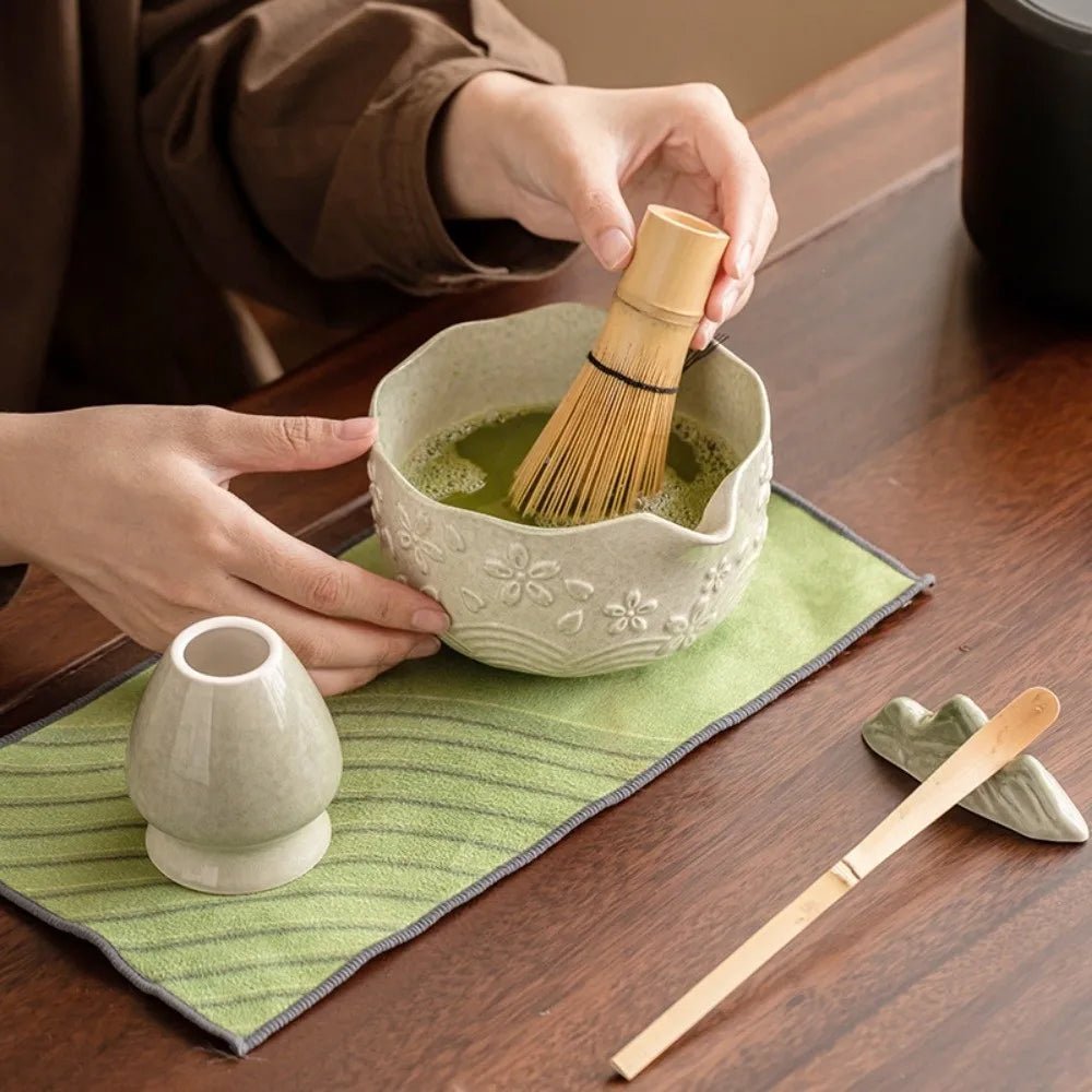 Kit Matcha – The Matcha – Céramique Sakura avec Ensemble Complet - Oshi Matcha