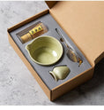 Charger l'image dans la visionneuse de la galerie, Kit Matcha – The Matcha – Vert Jade avec Coffret Cadeau et Accessoires - Oshi Matcha
