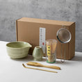 Charger l'image dans la visionneuse de la galerie, Kit Matcha – The Matcha – Vert Lime avec Coffret Cadeau et Accessoires - Oshi Matcha
