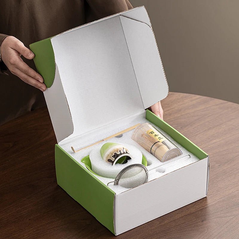Kit Matcha – The Matcha – Vert Naturel avec Bol, Plateau et Fouet Bambou - Oshi Matcha